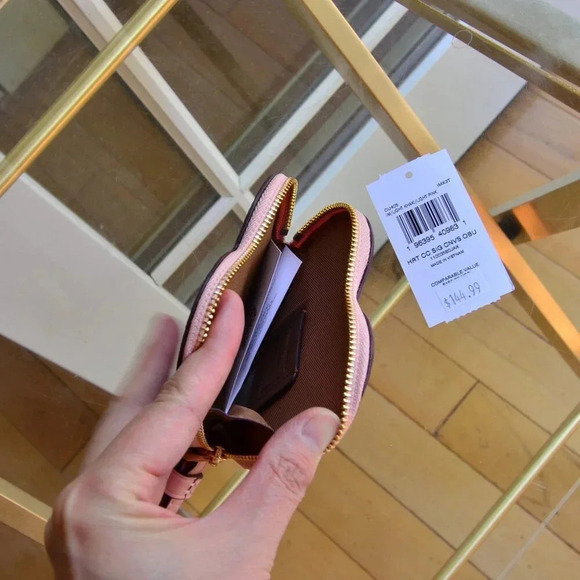 Coach CU405 Coach X Observed By Us Heart Coin Case In Signature Canvas - Picture 7 of 7